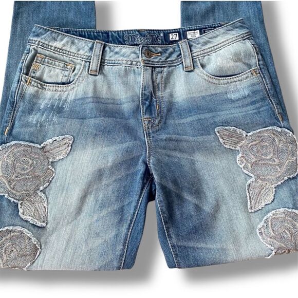 Miss Me Boyfriend Light Wash Ankle Floral Embroidered Jeans - Picture 4 of 14